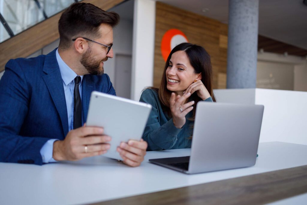 A business owner shows how easy it is to see the data from their fleet’s fuel card in real-time.